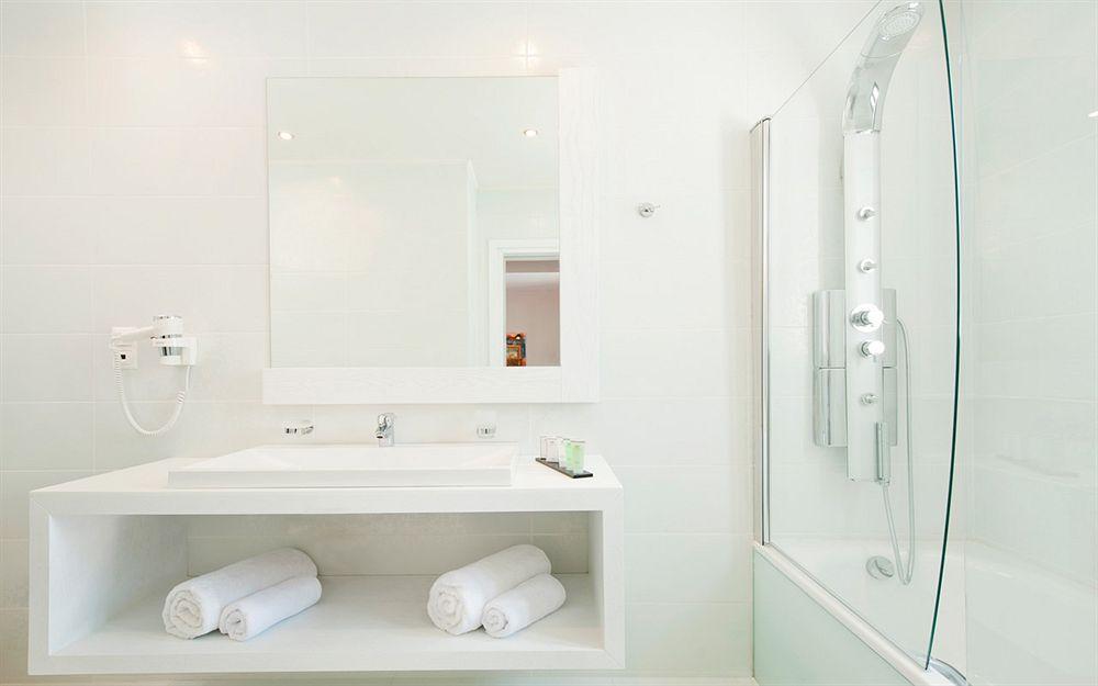Onreech Hotel Seeduwa Екстер'єр фото